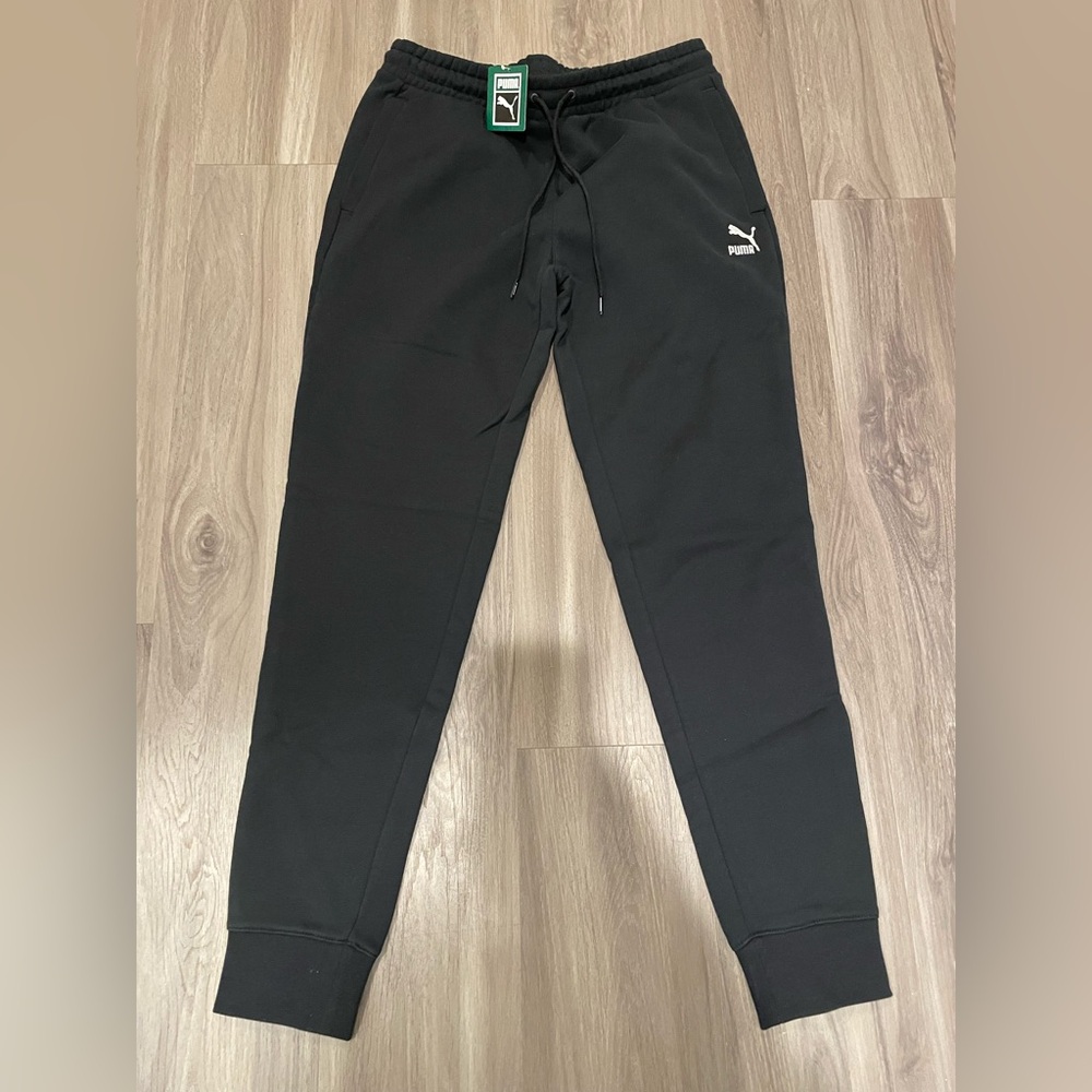 New w/tags Men’s PUMA joggers/sweatpants — Black — Size L
